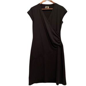 Athleta Faux Wrap Black stretch short sleeve dress athletic Women Medium EUC